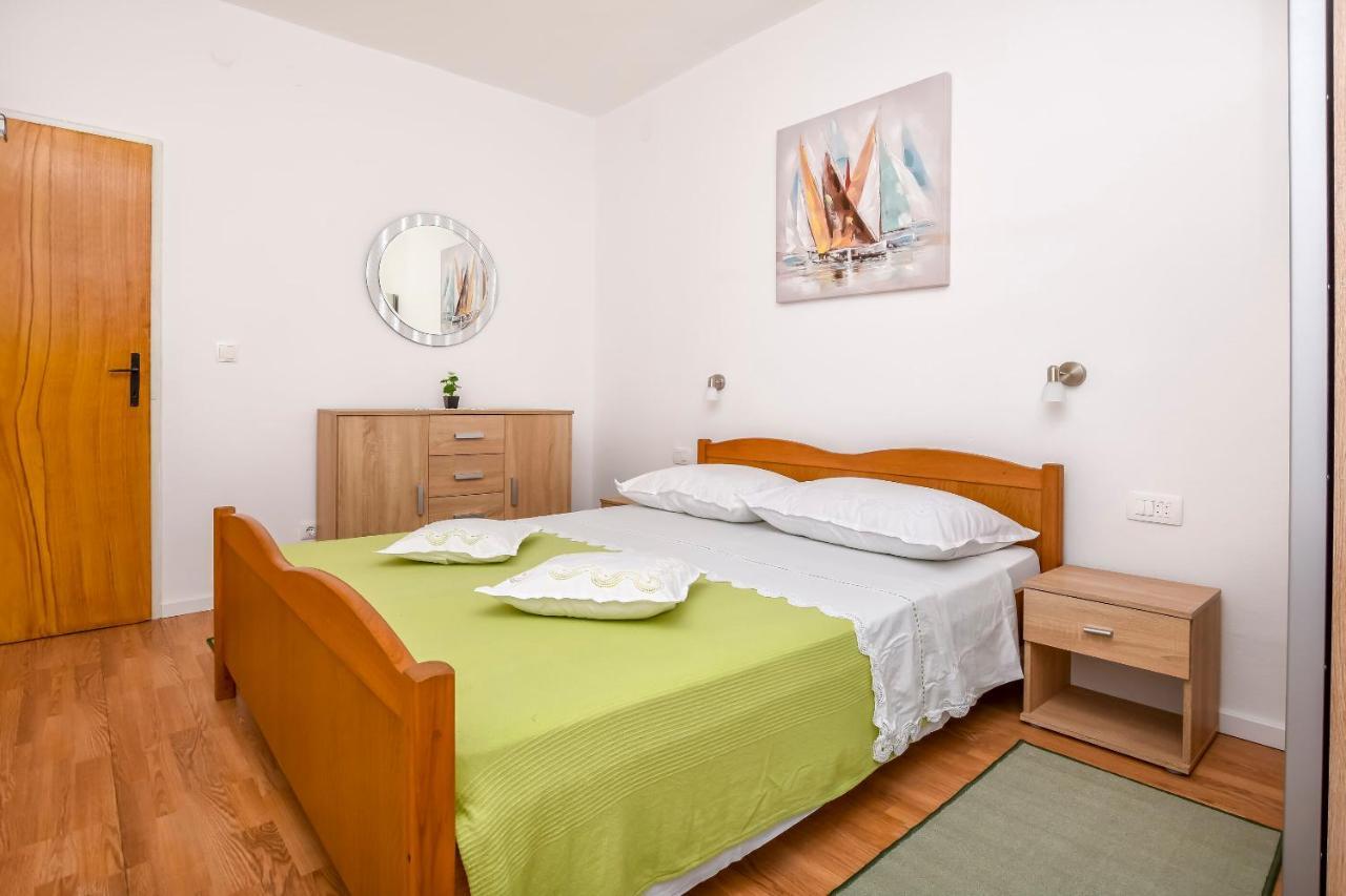 Apartments Matas Rogoznica  Buitenkant foto